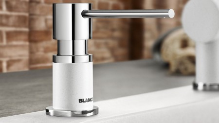 dozatoare de sapun lichid